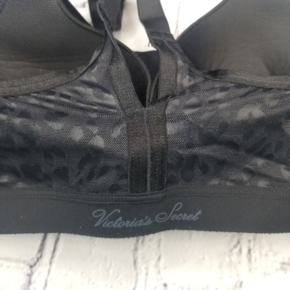 Vs incredible knockout black leopard bra - Picture 2 of 5